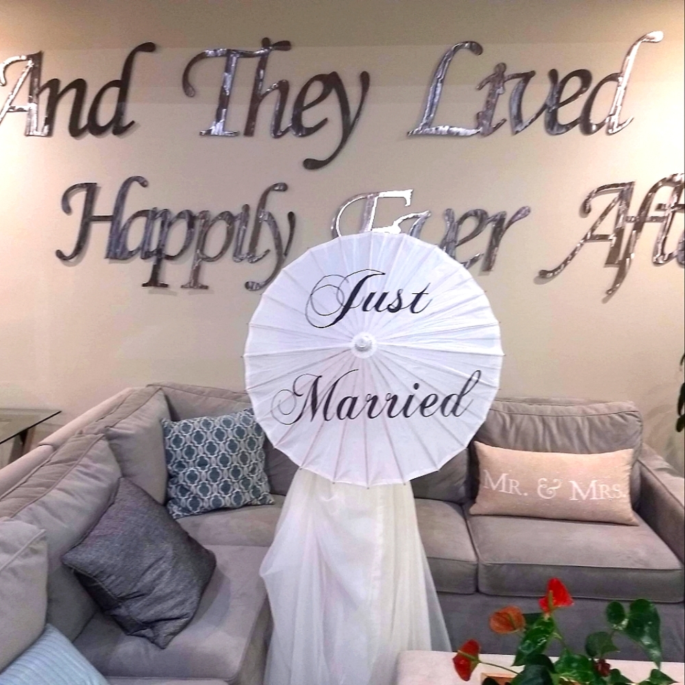 Paper Parasol - Just Married Umbrella
